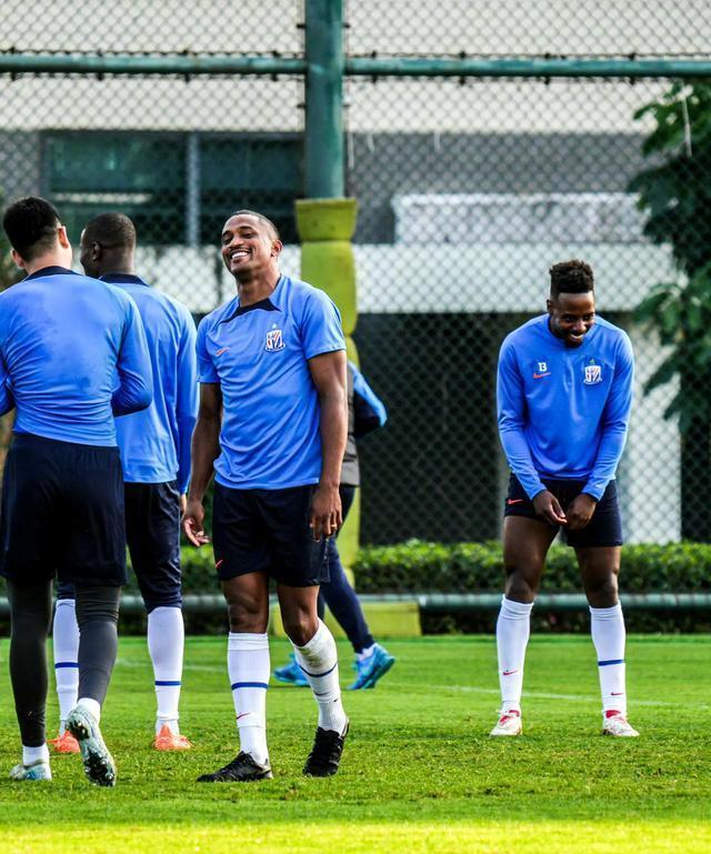 上海德比今晚打响,谁能笑到最后? 上海德比今晚打响,谁能笑到最后?