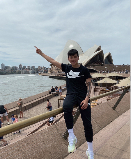 中国女足势如破竹，队员士气高昂，气势如虹的简单介绍