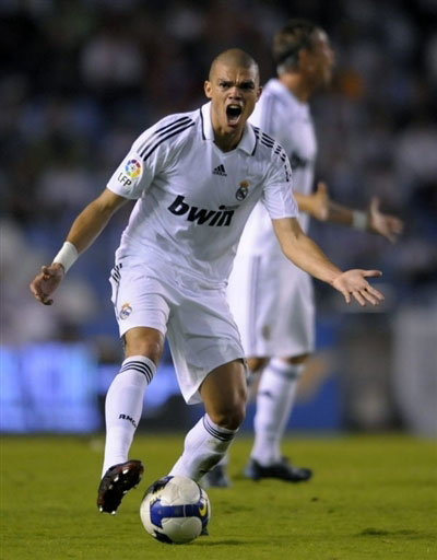 拉科鲁尼亚客场平局，积分继续增加的简单介绍