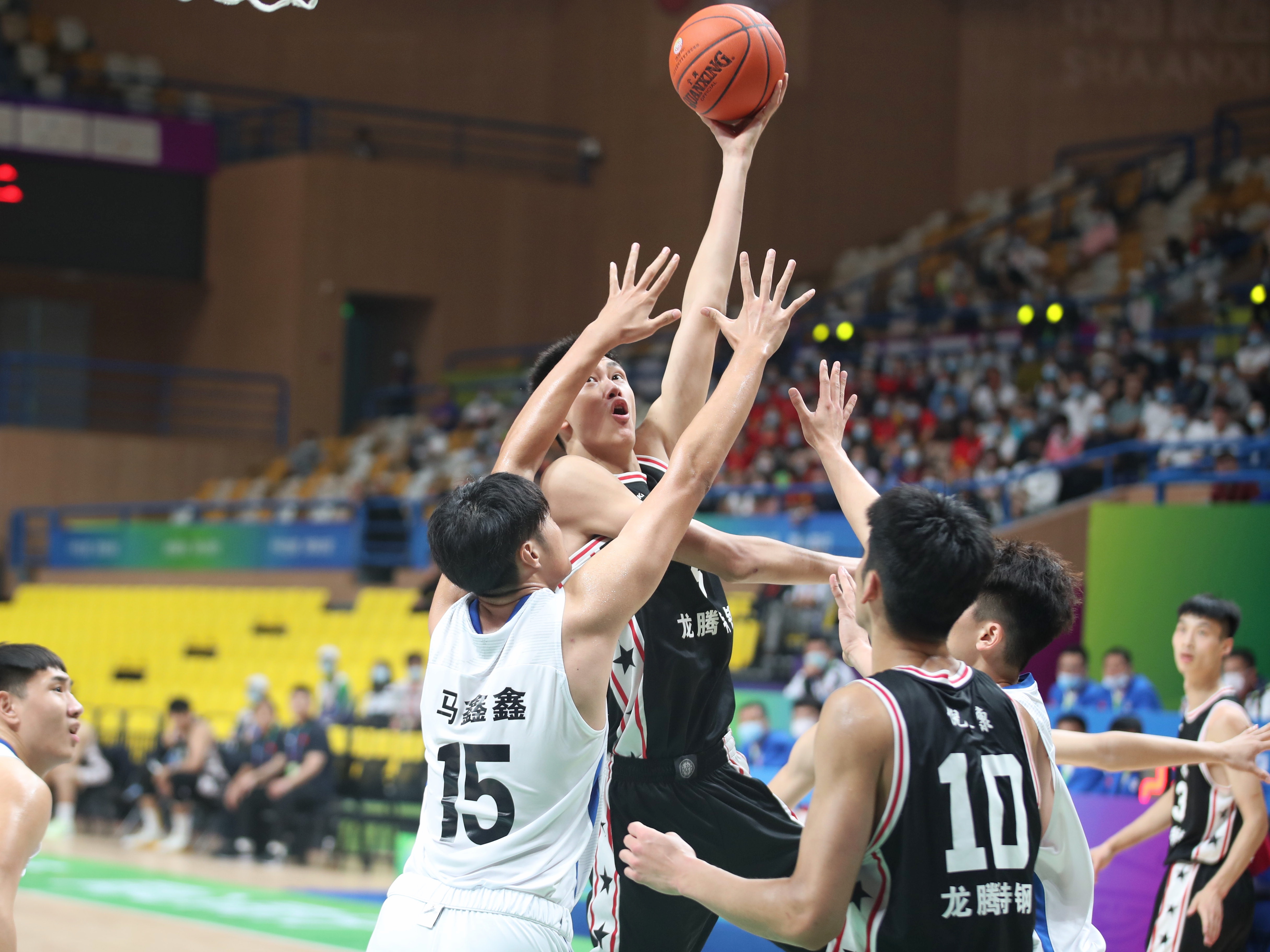 贵州富力高开低走,被江苏队反超 贵州富力高开低走,被江苏队反超