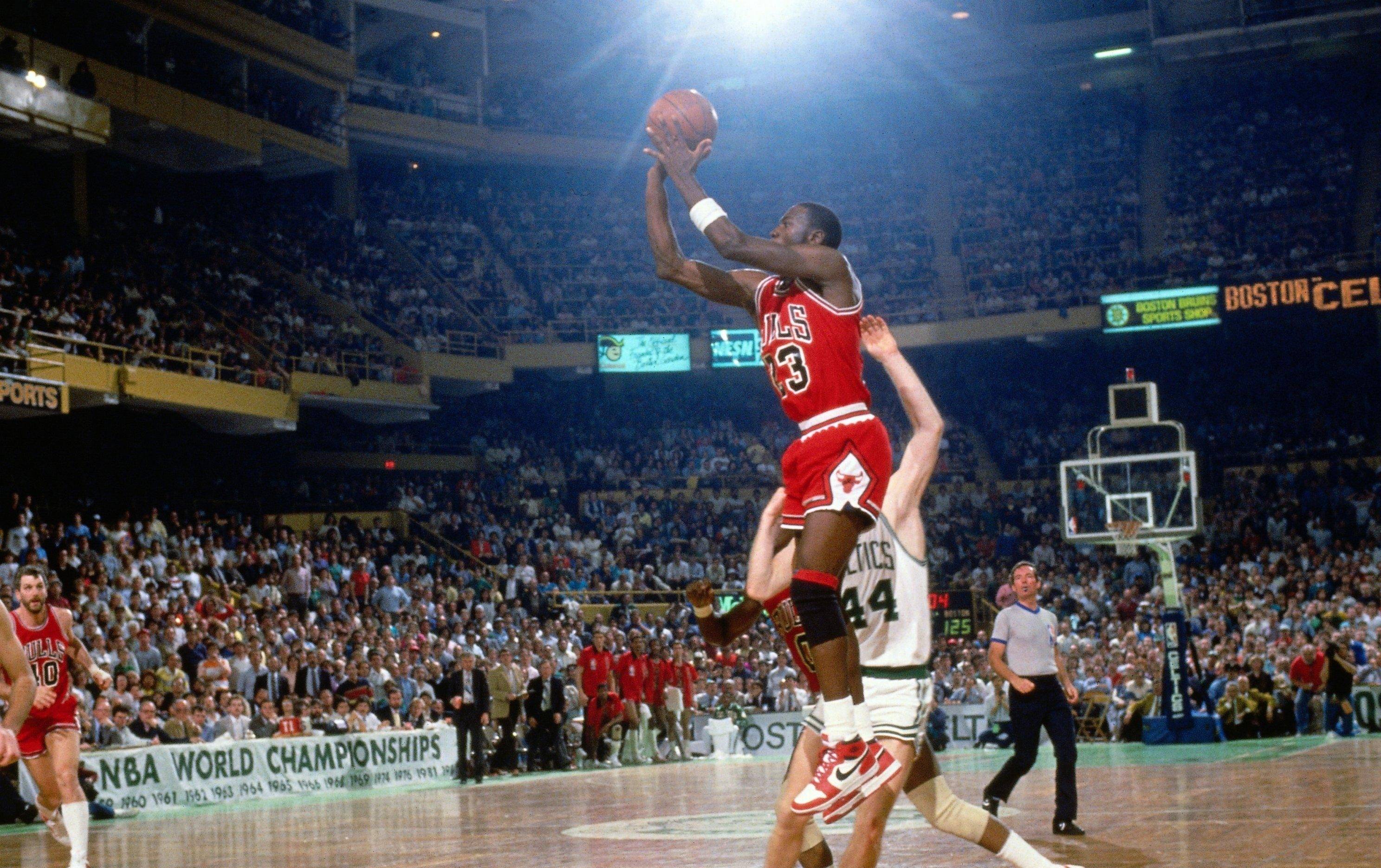 包含全球篮球传奇：巅峰对决不容错过的词条