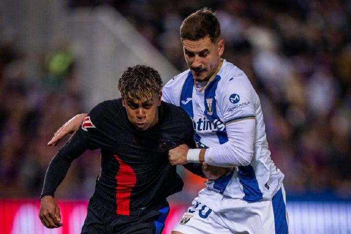 巴塞罗那客场不敌莱加内斯，失去领跑位置的简单介绍