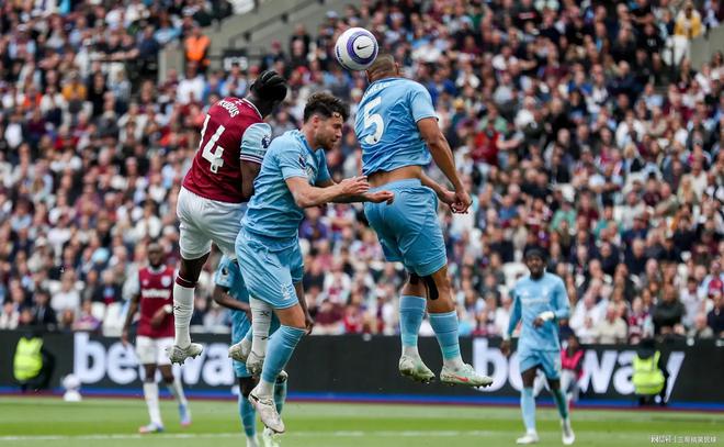 包含阿森纳决定再战，英超战局愈发扑朔迷离的词条