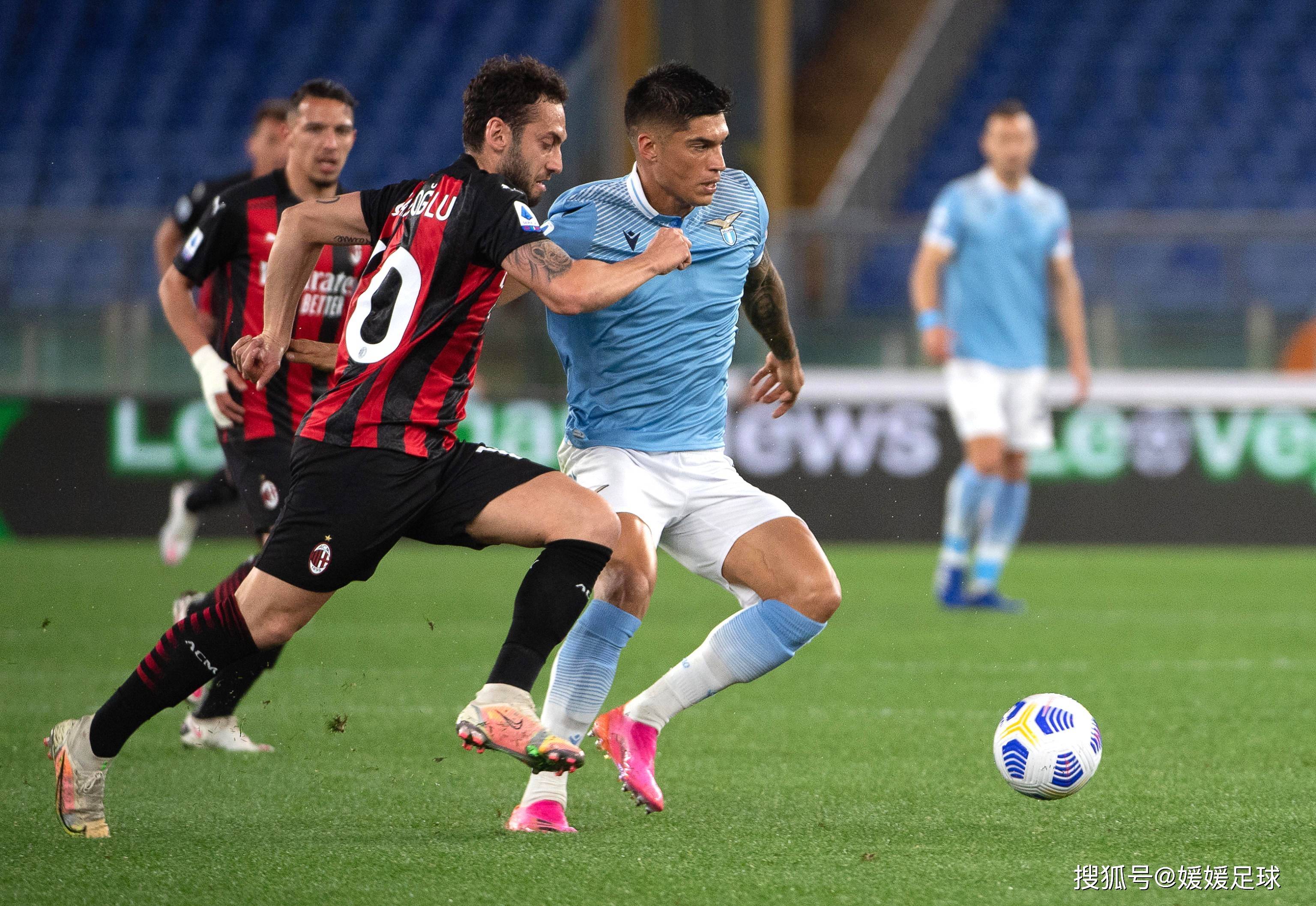 包含国际足球明星在海外联赛中独领风骚的词条