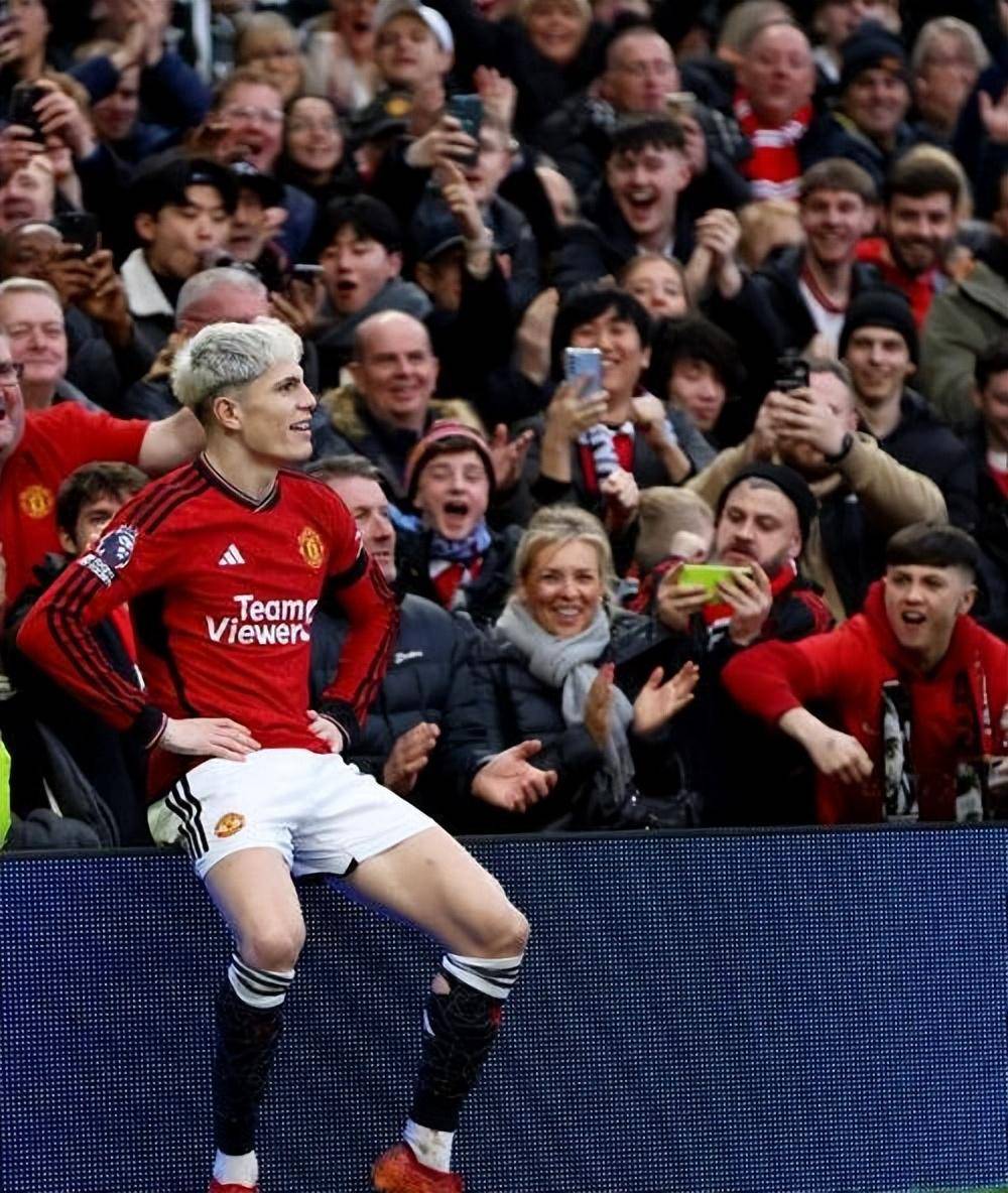 利物浦表现不俗，留下粉丝的印记