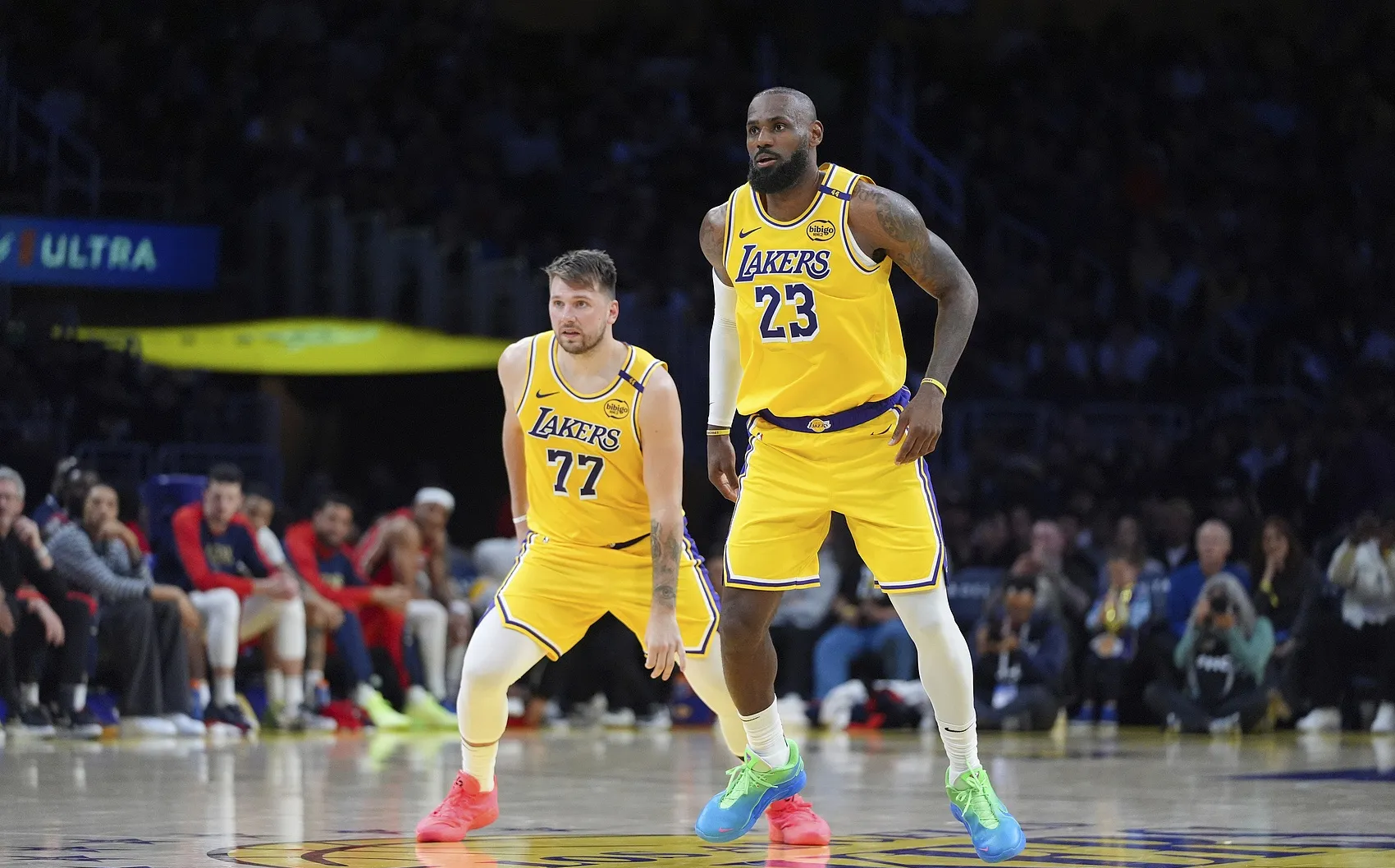 尼克斯不敌湖人！戈贝尔表现亮眼难挽败局