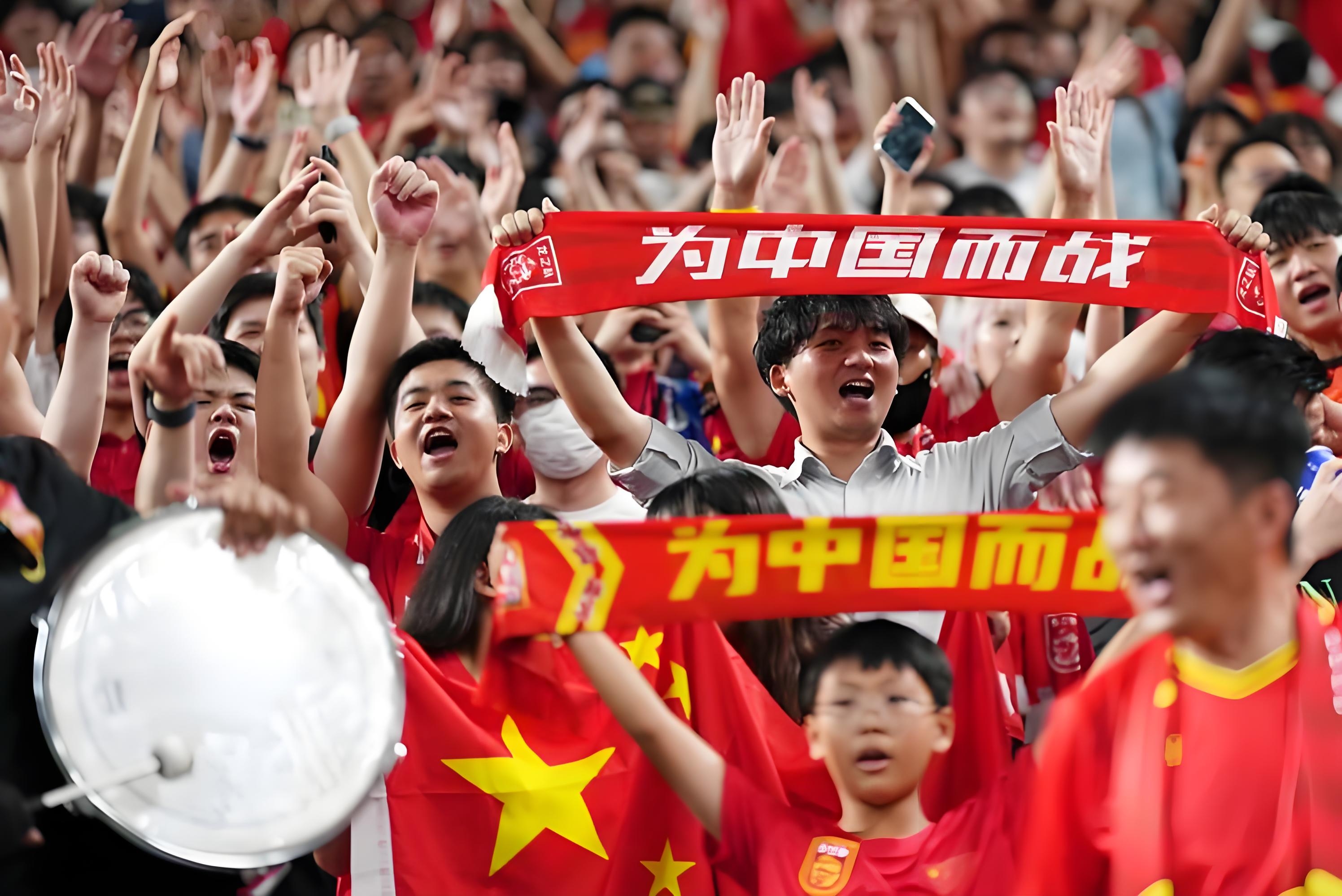 包含国家队大战!足球比赛情势扣人心弦的词条 包含国家队大战!足球比赛情势扣人心弦的词条