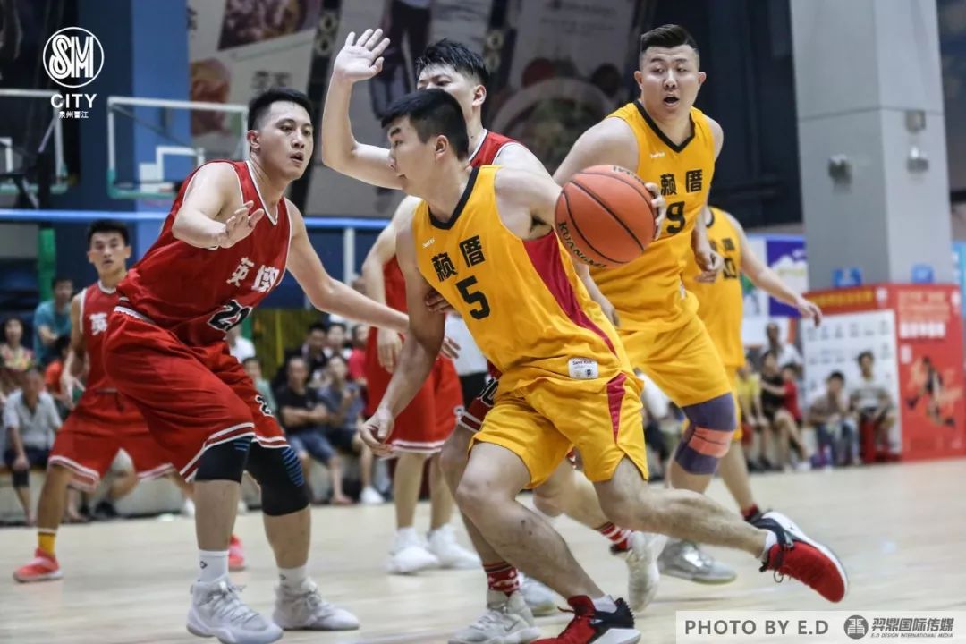 竞技场上的实力较量备战正酣