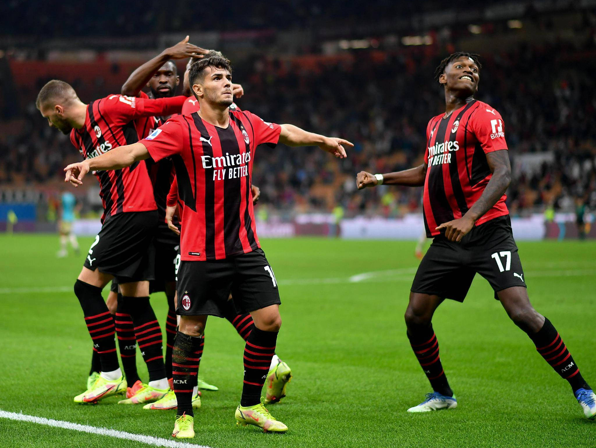 AC米兰遭遇绝境,欠佳表现导致连败 AC米兰遭遇绝境,欠佳表现导致连败