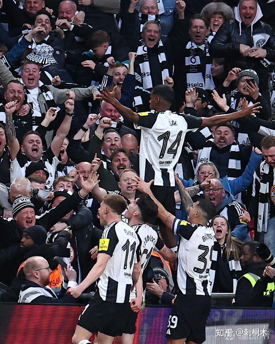 英格兰取得五连胜，豪取小组头名