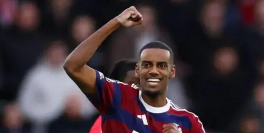 南安普顿险胜北安普顿，告别保级困境小普勒斯斯内斗