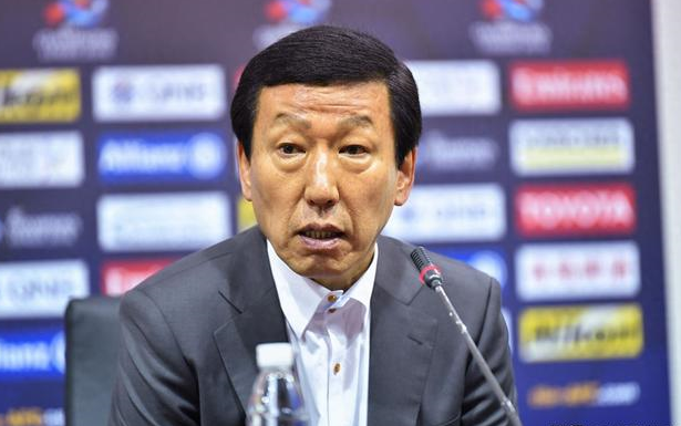 亚洲球员在国际舞台上实现突破,势不可挡 亚洲球员在国际舞台上实现突破,势不可挡