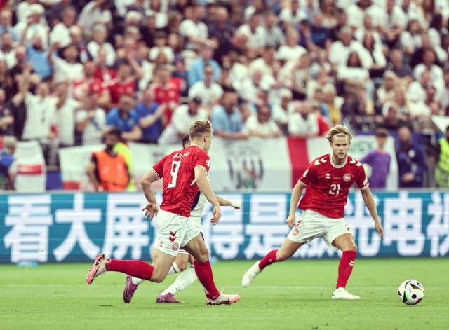 英格兰险胜丹麦,晋级半决赛 英格兰险胜丹麦,晋级半决赛