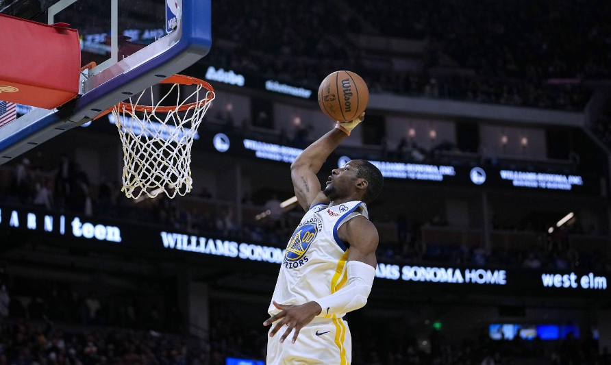 勇士战胜马刺,球队整体实力得到认可 勇士战胜马刺,球队整体实力得到认可