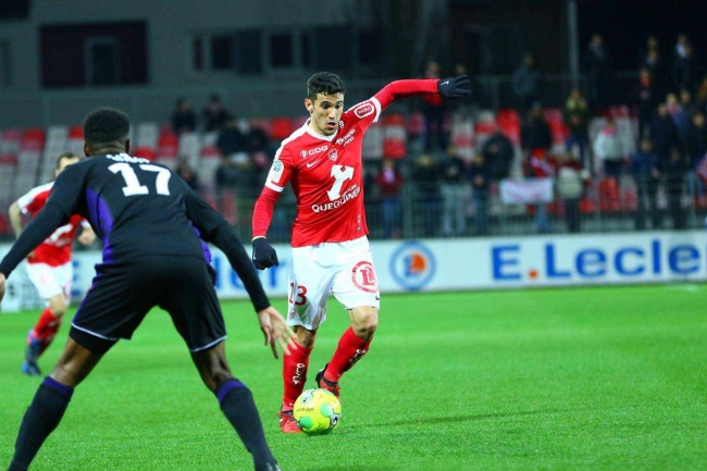 梅斯意外胜出,球队潜力逐渐显现 梅斯意外胜出,球队潜力逐渐显现