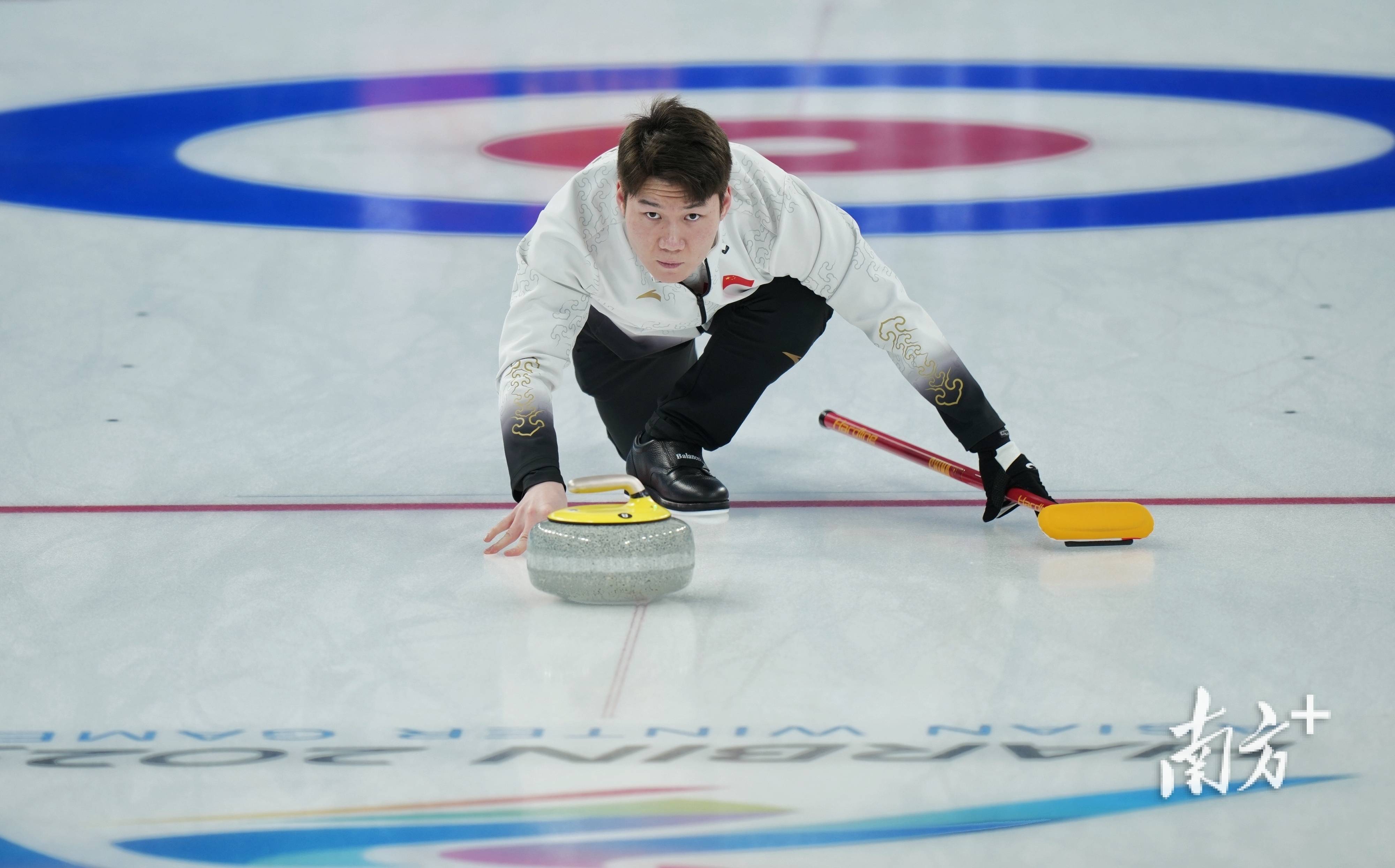 小组赛收官:全力以赴争取晋级 小组赛收官:全力以赴争取晋级