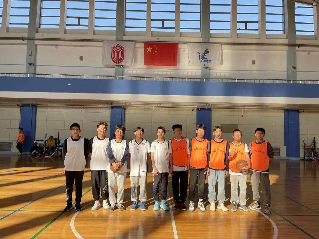 关于西藏篮球赛季战火激烈,势如破竹的信息 关于西藏篮球赛季战火激烈,势如破竹的信息