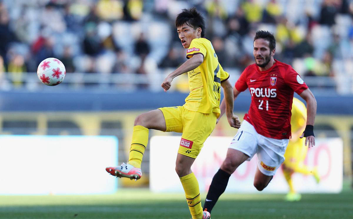 柏太阳神队攻势猛烈赢得比赛 柏太阳神队攻势猛烈赢得比赛