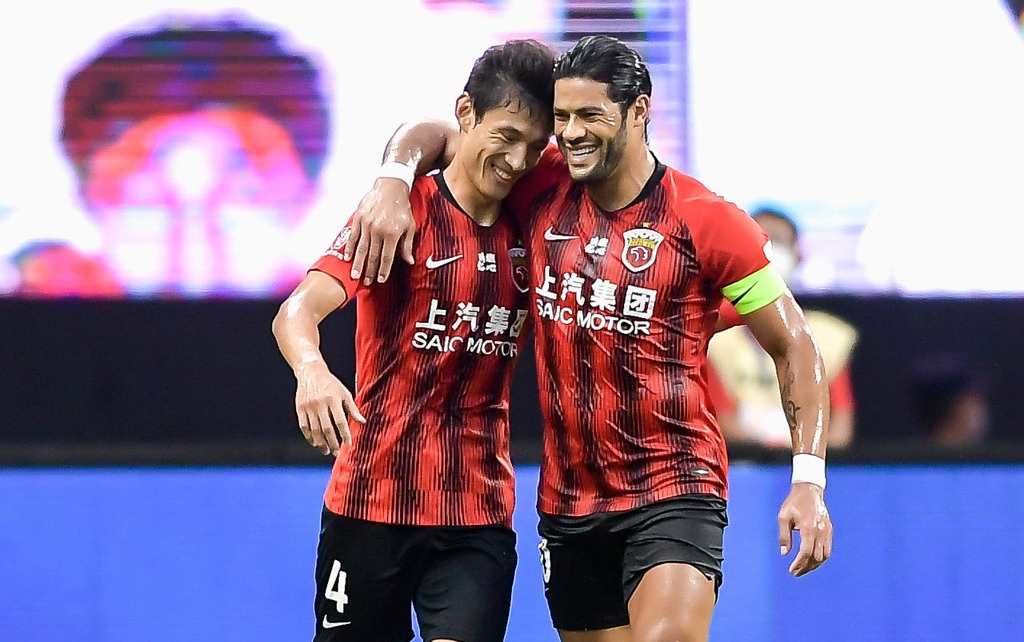 上港客场告捷，稳坐积分榜榜首