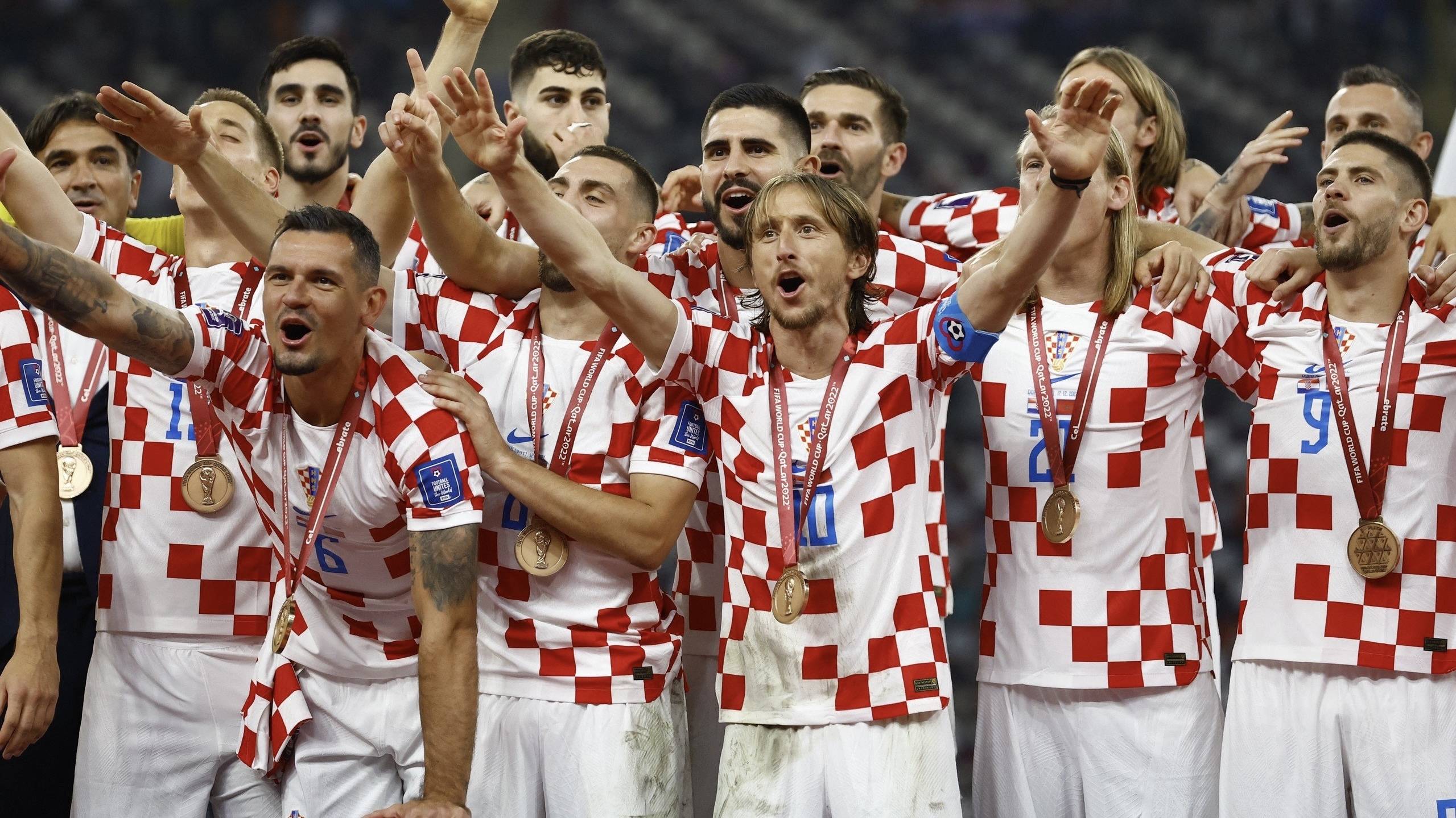 克罗地亚国家队球员表现抢眼，连胜晋级