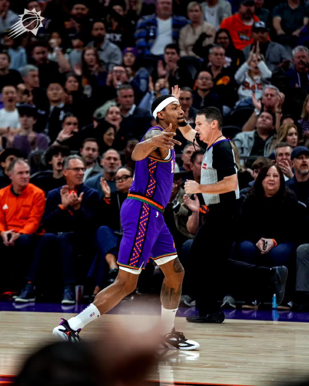 包含帕尔马力争三分,迎战弱旅锡耶纳的词条 包含帕尔马力争三分,迎战弱旅锡耶纳的词条