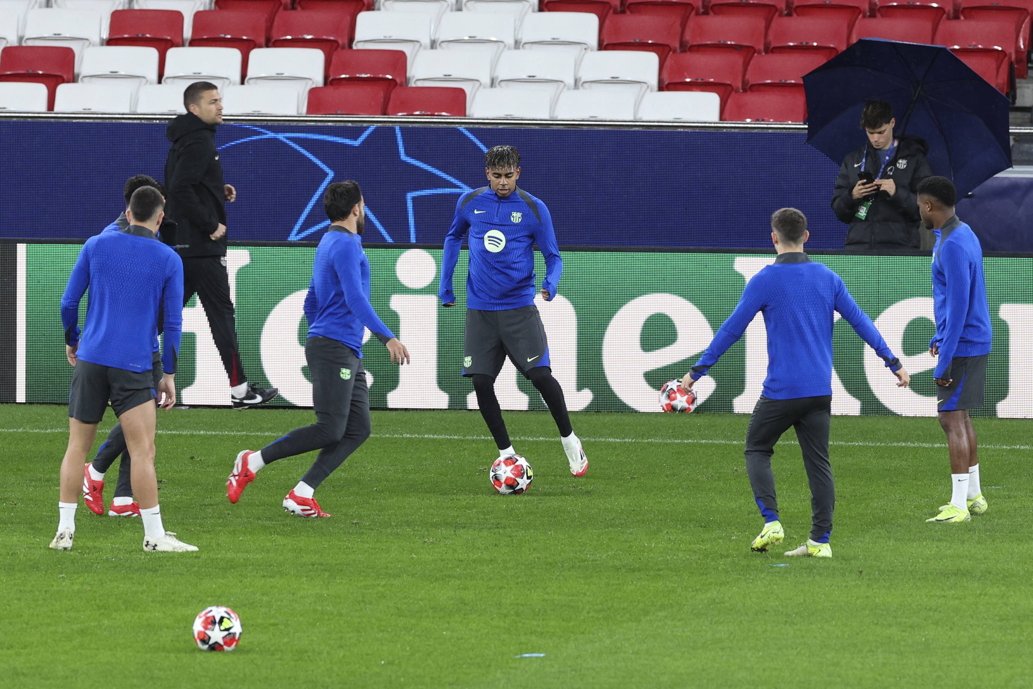 足球球队密集赛程,备战策略备受关注的简单介绍 足球球队密集赛程,备战策略备受关注的简单介绍