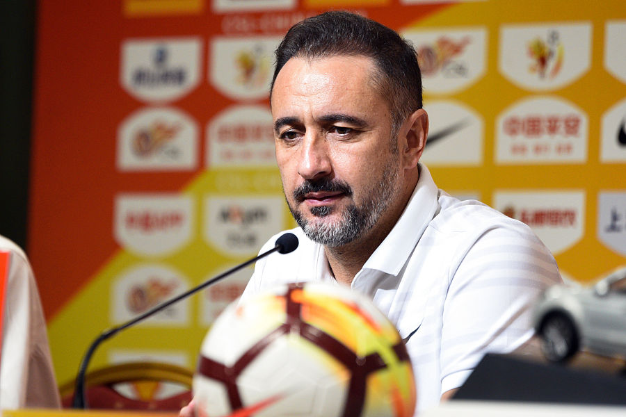 关于上港客场战平，奥斯卡建功又建辉，佩雷拉强调全队拼搏的信息