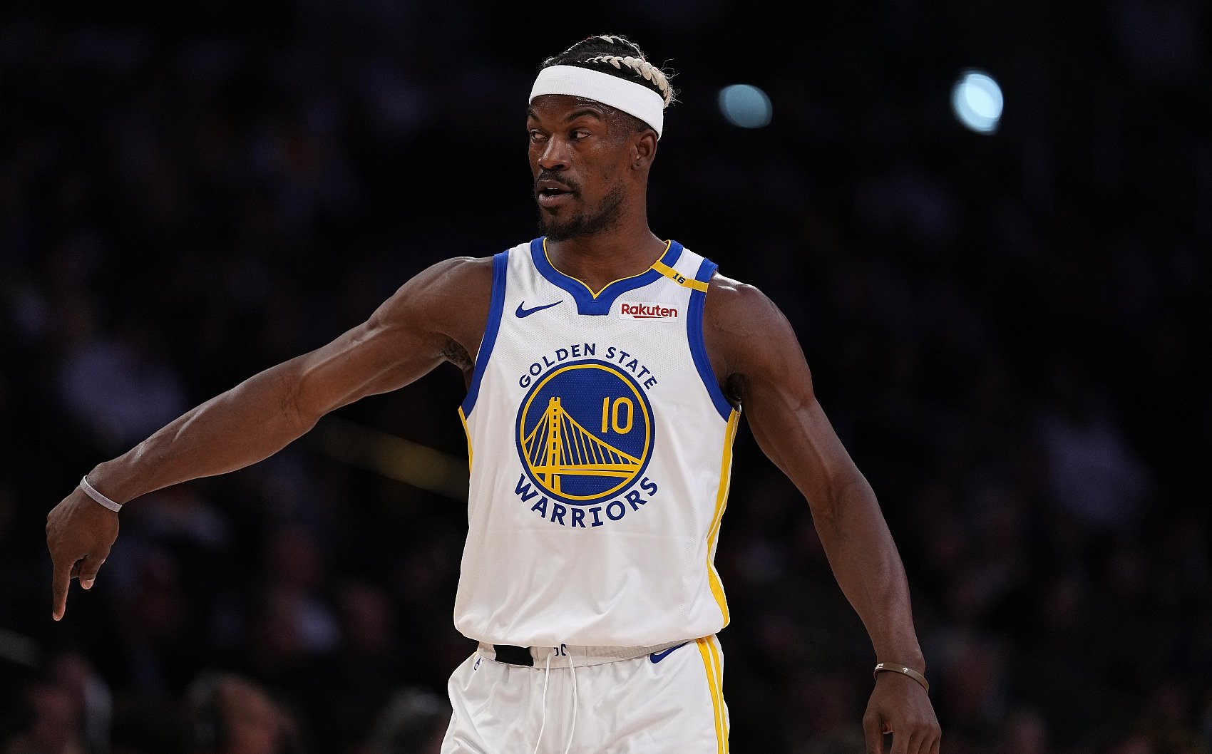 勇士轻取快船,取得系列赛先机 勇士轻取快船,取得系列赛先机