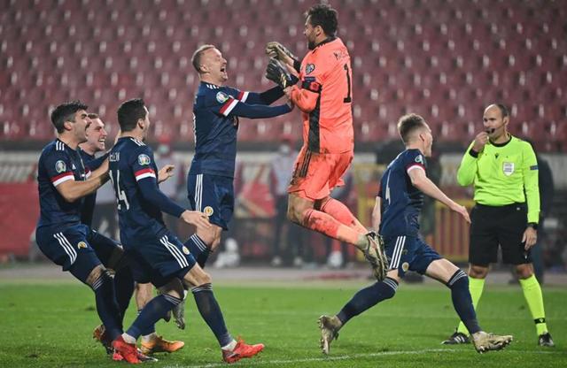 马其顿晋级四强，全队备战紧张专注