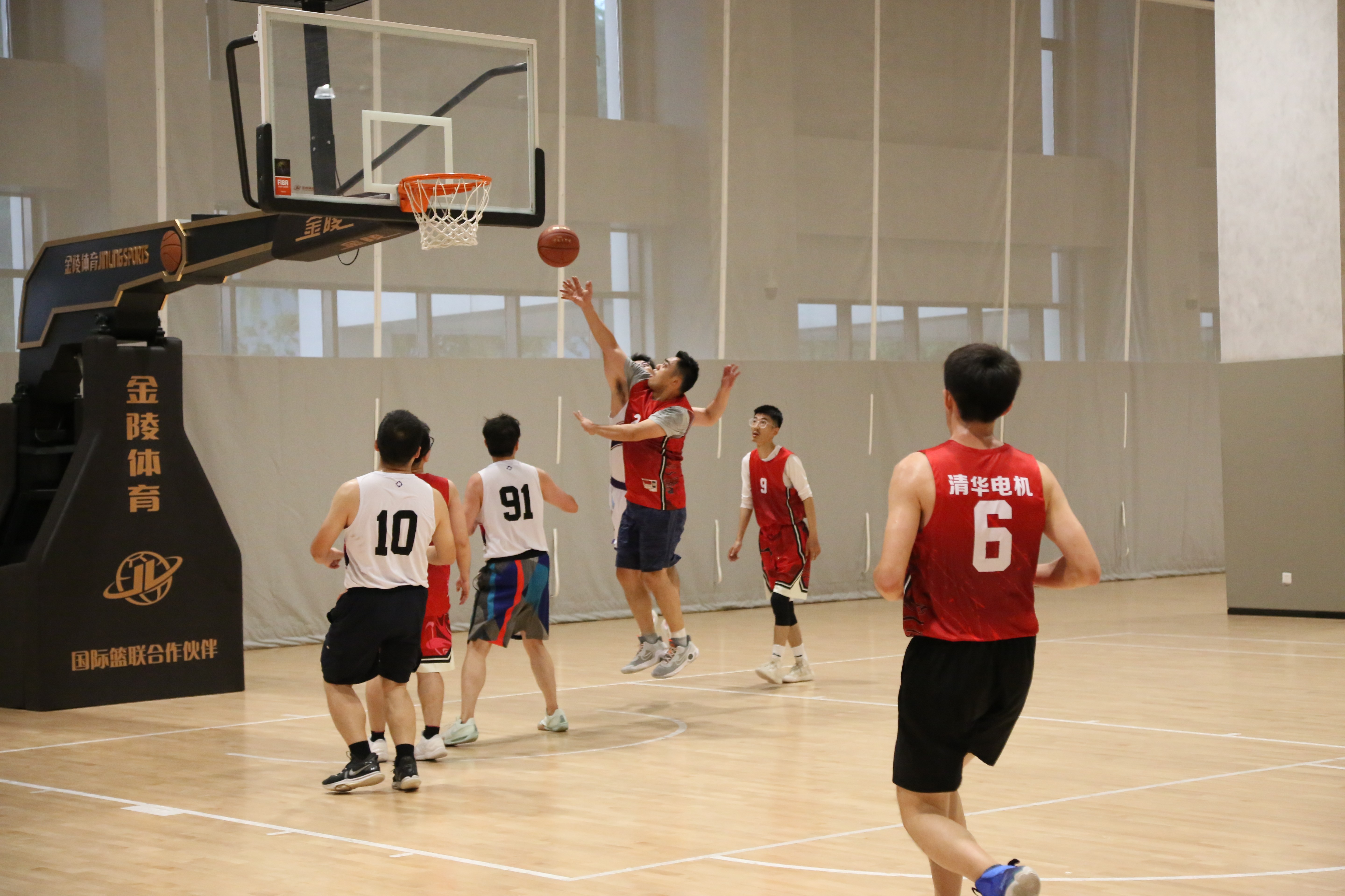 篮球国际邀请赛决赛大幕拉开,各队全力冲击的简单介绍 篮球国际邀请赛决赛大幕拉开,各队全力冲击的简单介绍