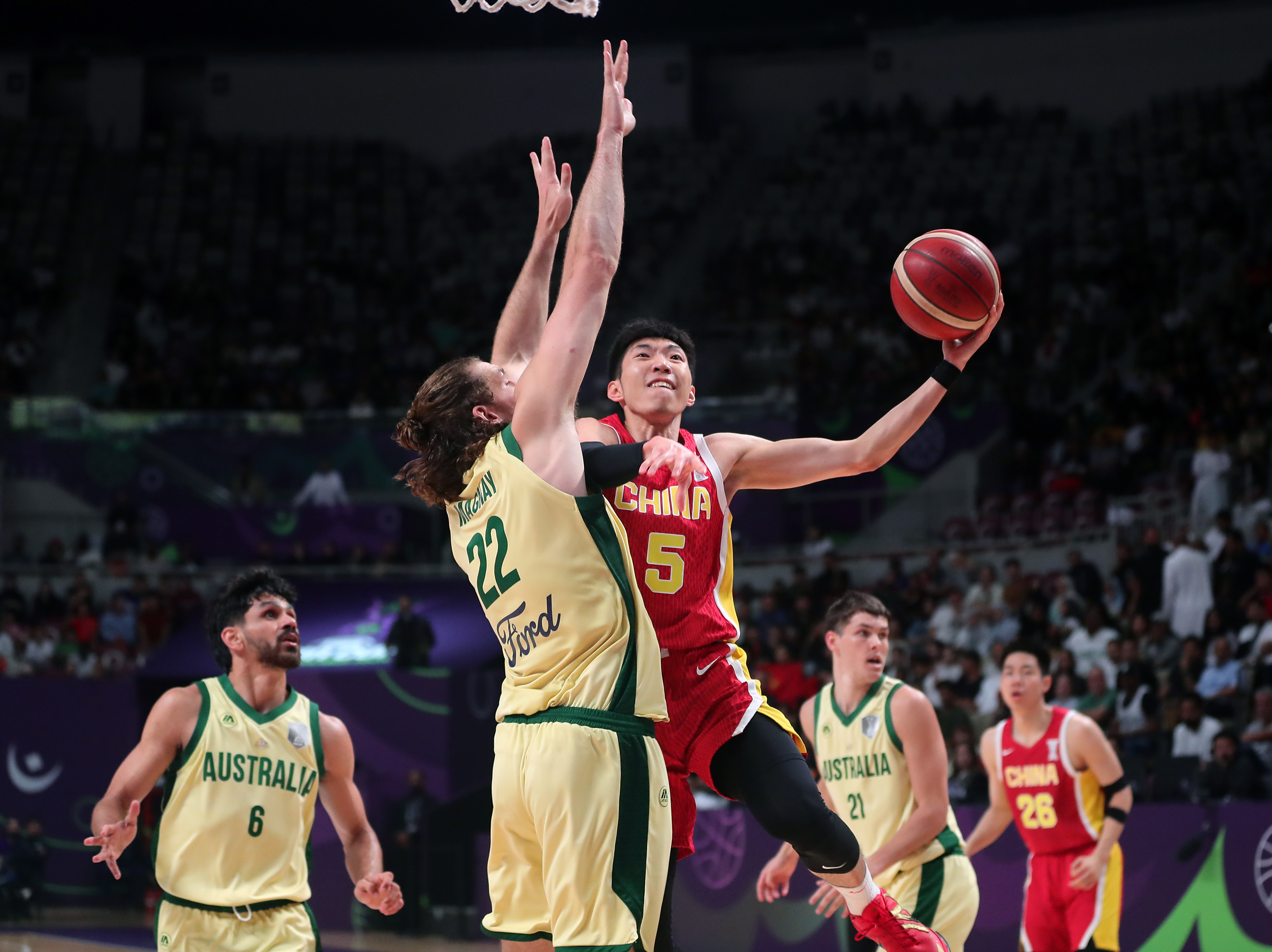 亚洲球员引领美国篮球职业化发展