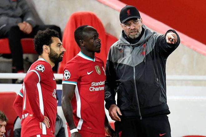 罗马客场不敌尼姆,欧冠席位险象环生 罗马客场不敌尼姆,欧冠席位险象环生