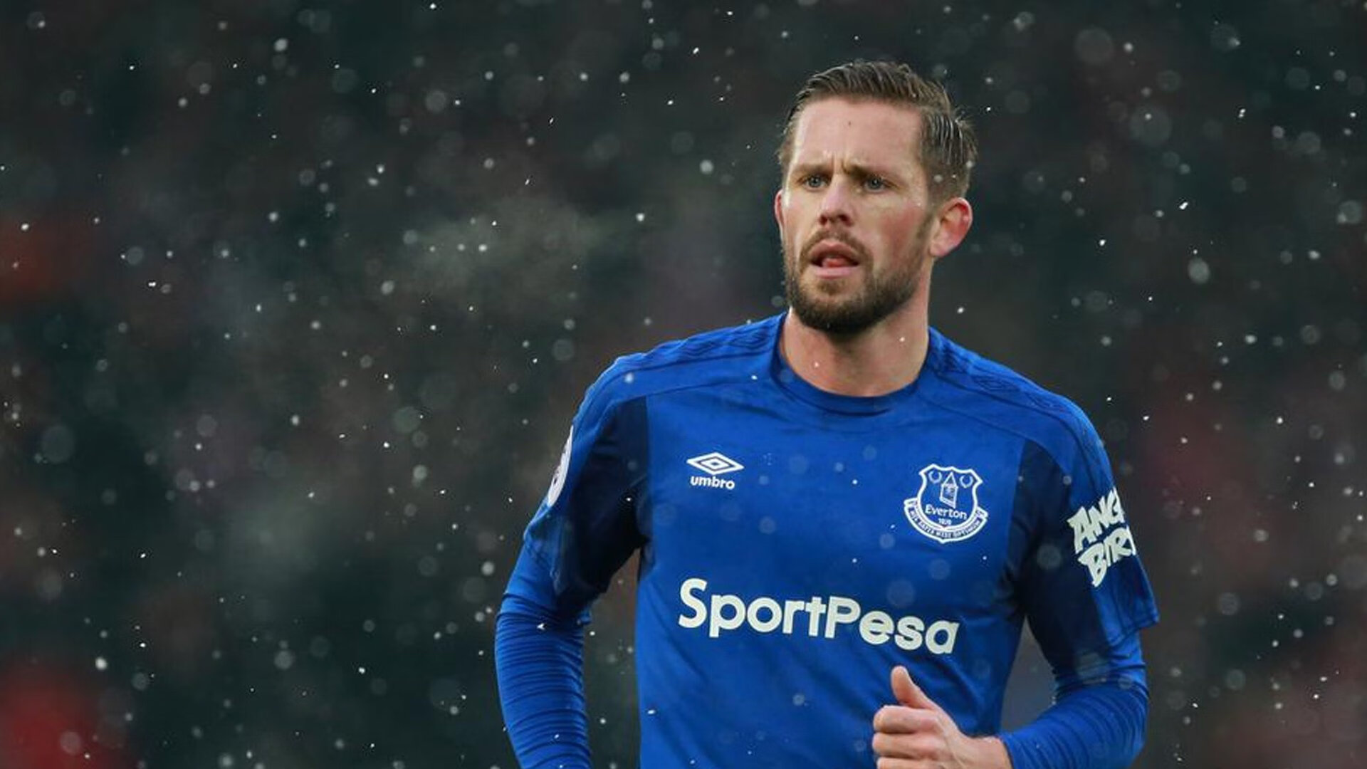 冰与火之歌，东契奇灵动席卷汽车城，恩比德无解统治捍卫王座