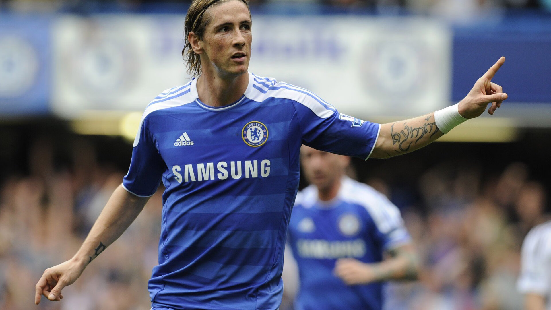 索伯绝杀梅赛德斯!汉密尔顿惊艳四座,F1世界为小人物喝彩