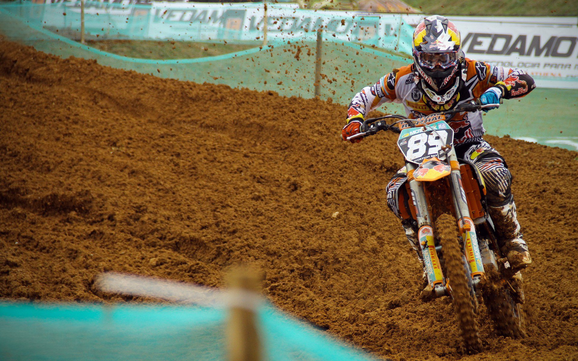 F1赛场风云,哈斯逆袭阿斯顿马丁,维斯塔潘势不可挡